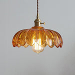 Szklana lampa wisząca w stylu industrialnym