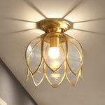 Mosiężna lampa sufitowa do przedpokoju